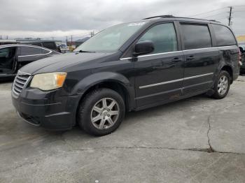  Salvage Chrysler Minivan