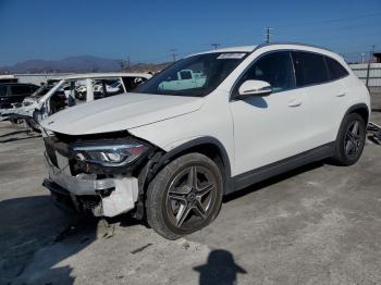  Salvage Mercedes-Benz GLA