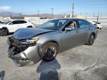  Salvage Lexus Es