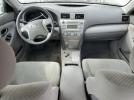 Toyota Camry Le Image 6