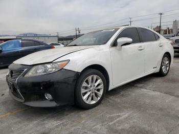  Salvage Lexus Es
