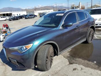  Salvage Alfa Romeo Stelvio