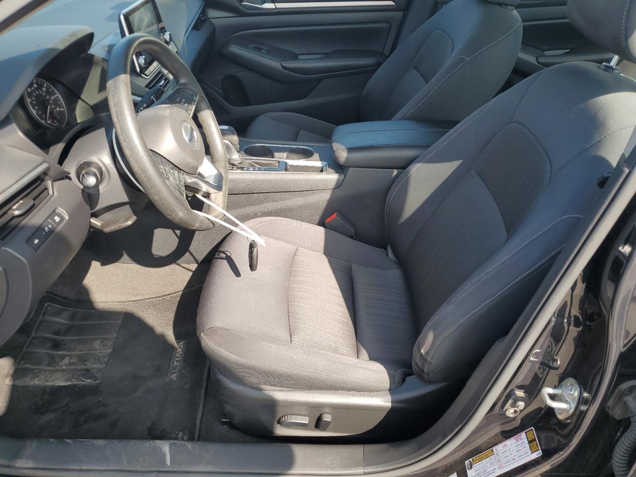 Nissan Altima Sv Image 11