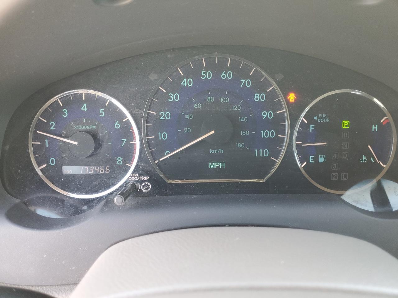 Toyota Sienna Ce Image 10