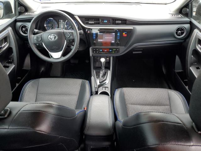 Toyota Corolla L Image 10