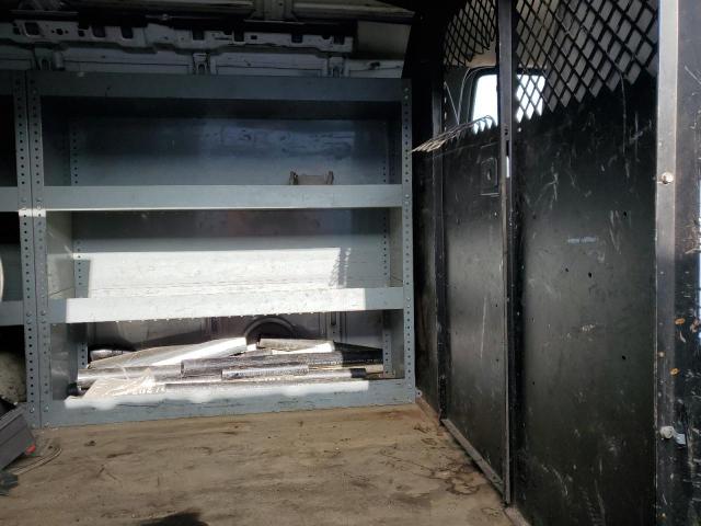 Chevrolet Express Image 7