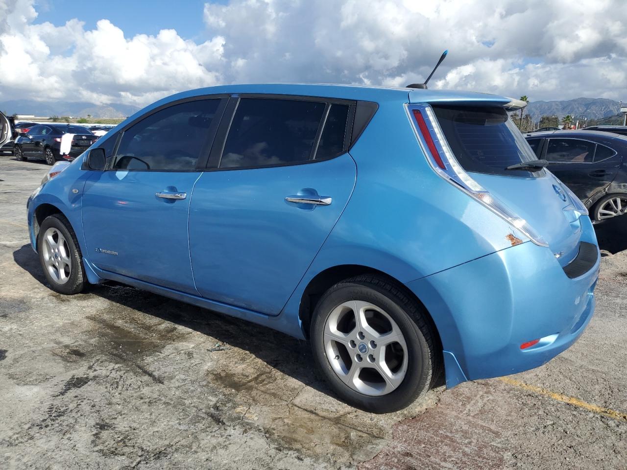 Nissan LEAF Sv Image 2