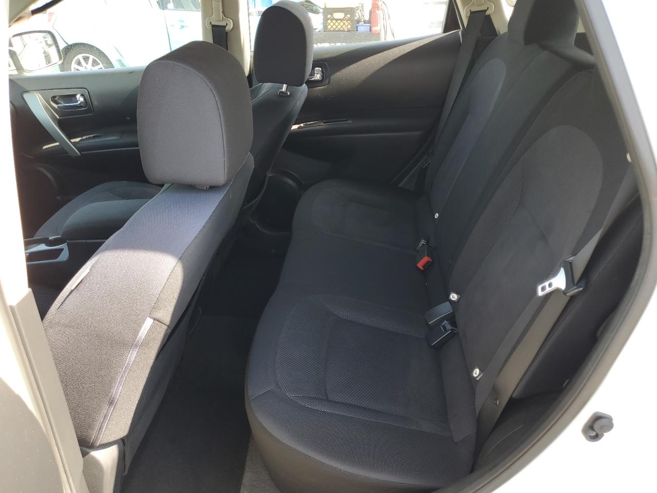 Nissan Rogue S Image 13