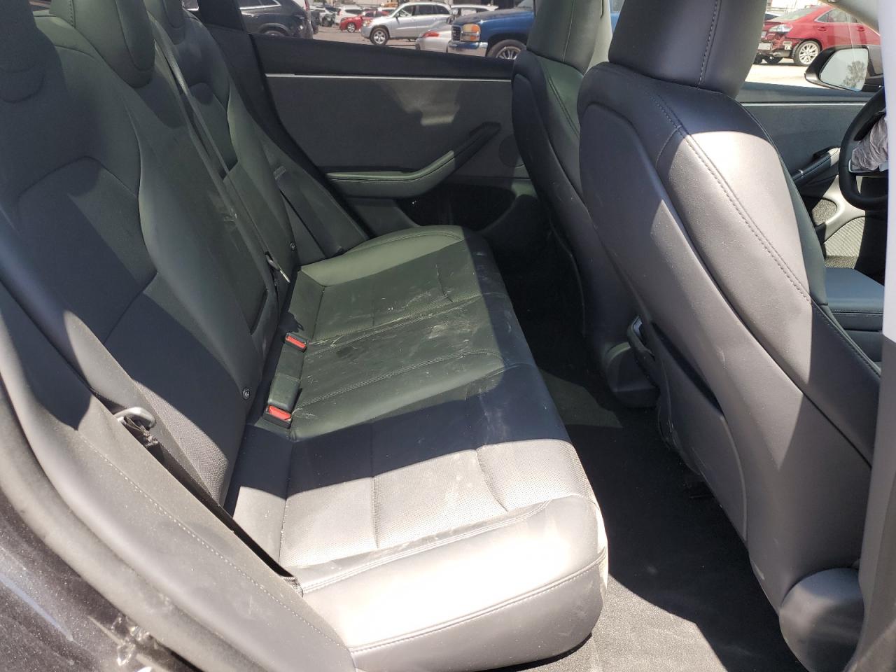 Tesla Model 3 Image 12