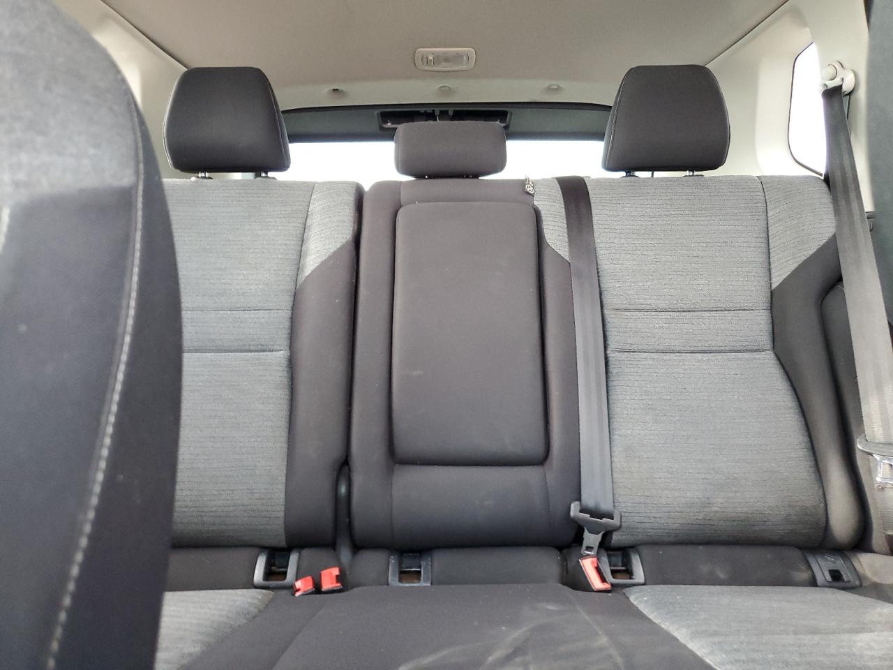 Nissan Rogue S Image 11