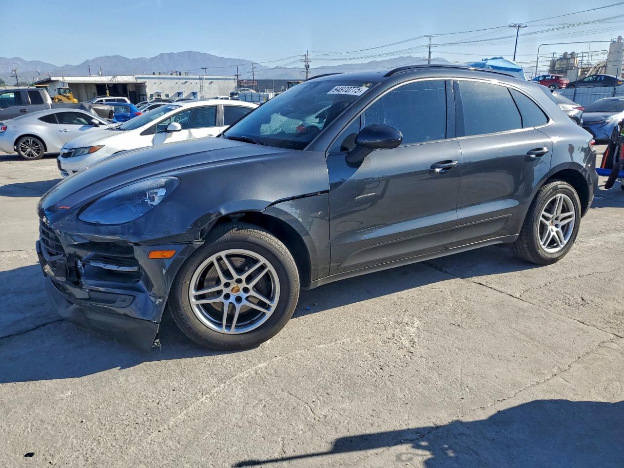 Porsche Macan Image 1
