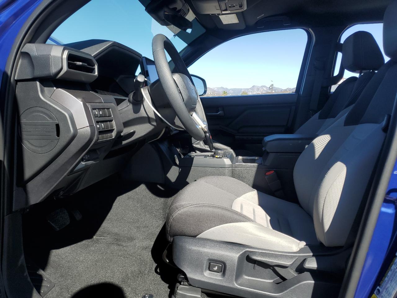 Toyota Tacoma Double Cab Image 9