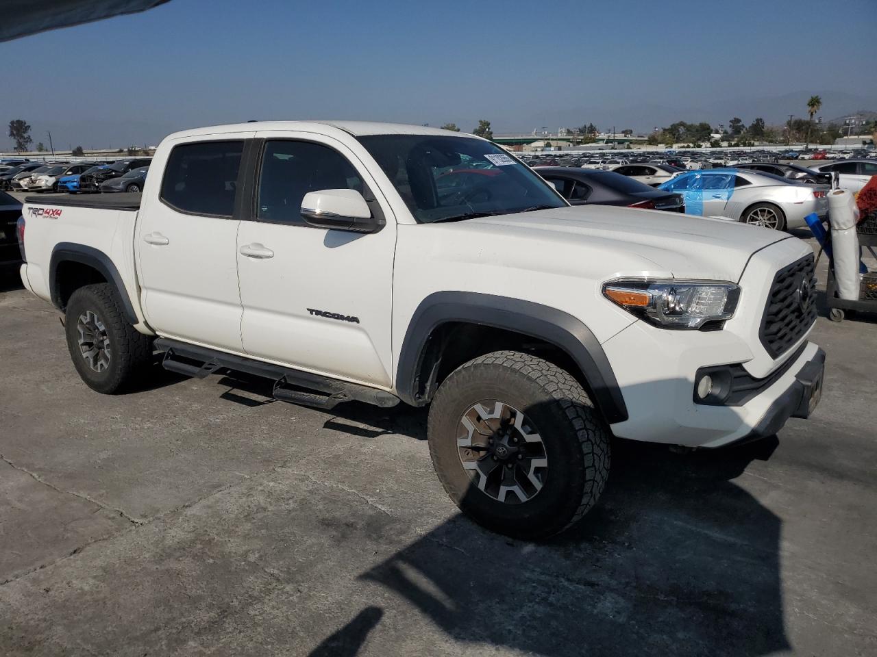 Toyota Tacoma Double Cab Image 11