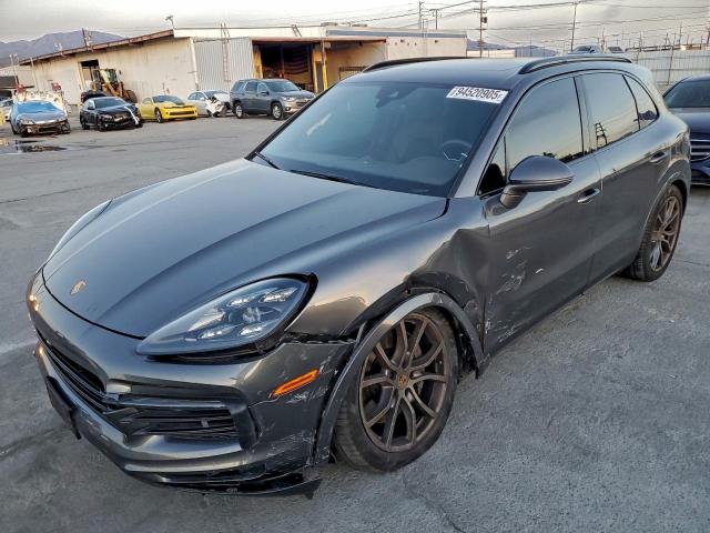  Salvage Porsche Cayenne