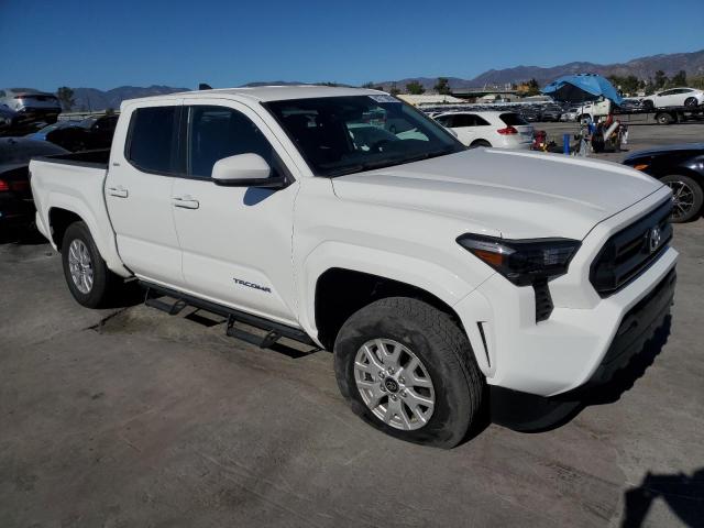 Toyota Tacoma Double Cab Image 3