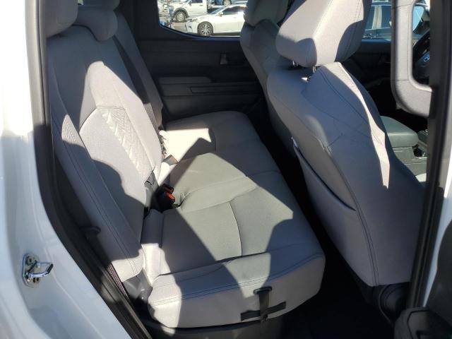 Toyota Tacoma Double Cab Image 7