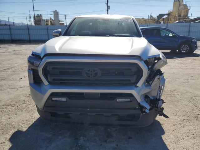 Toyota Tacoma Double Cab Image 8