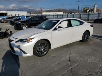  Salvage Lexus Es