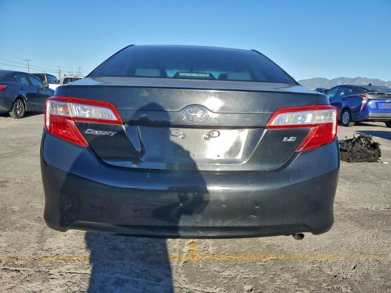 Toyota Camry Base Image 5