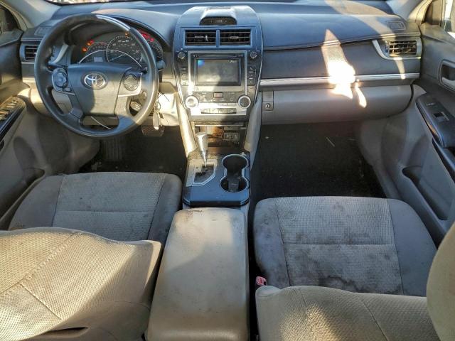 Toyota Camry Base Image 6