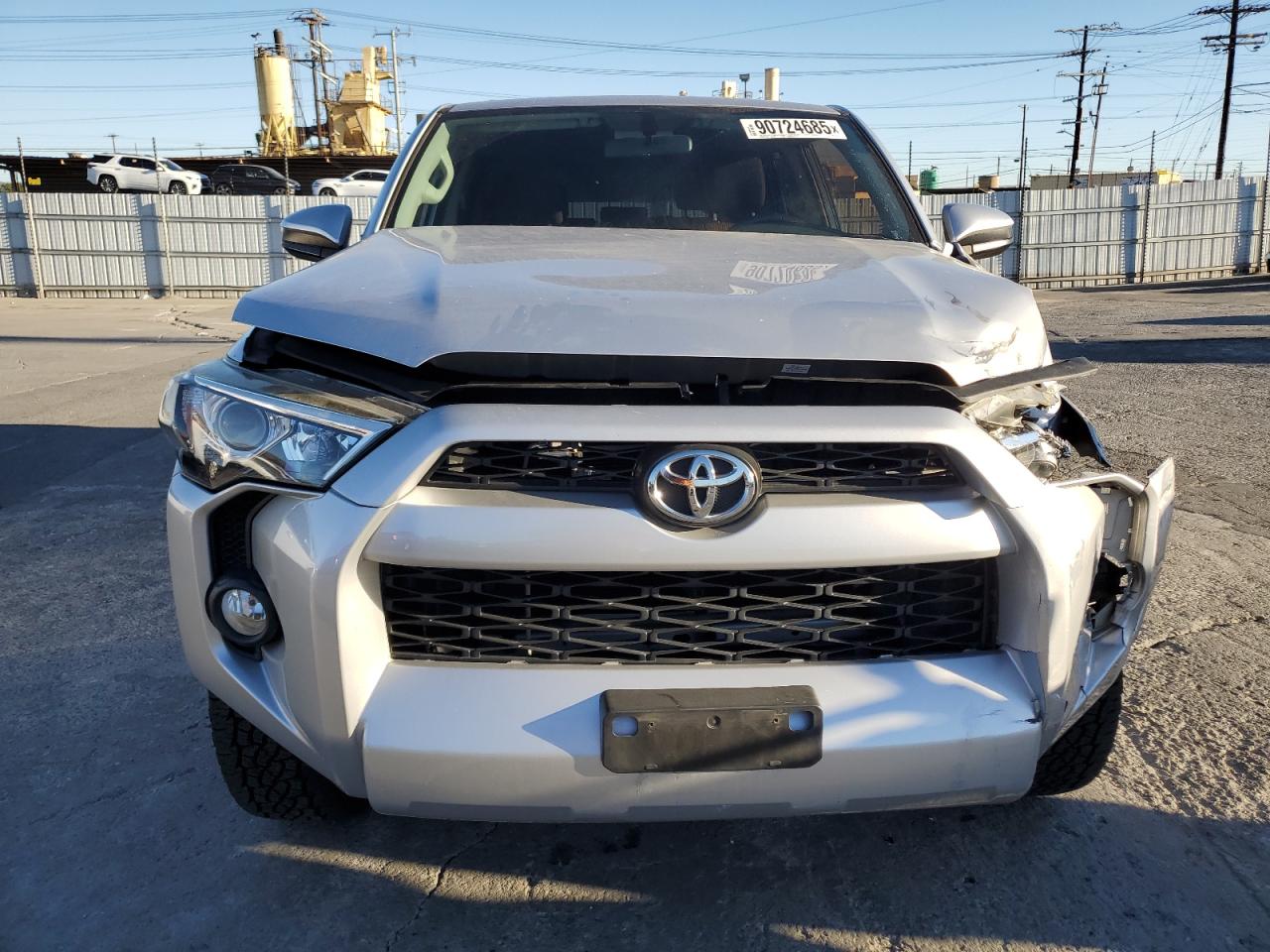 Toyota 4Runner Sr5 Image 3