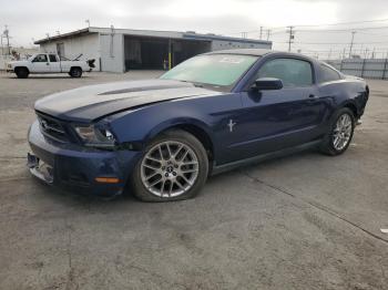  Salvage Ford Mustang