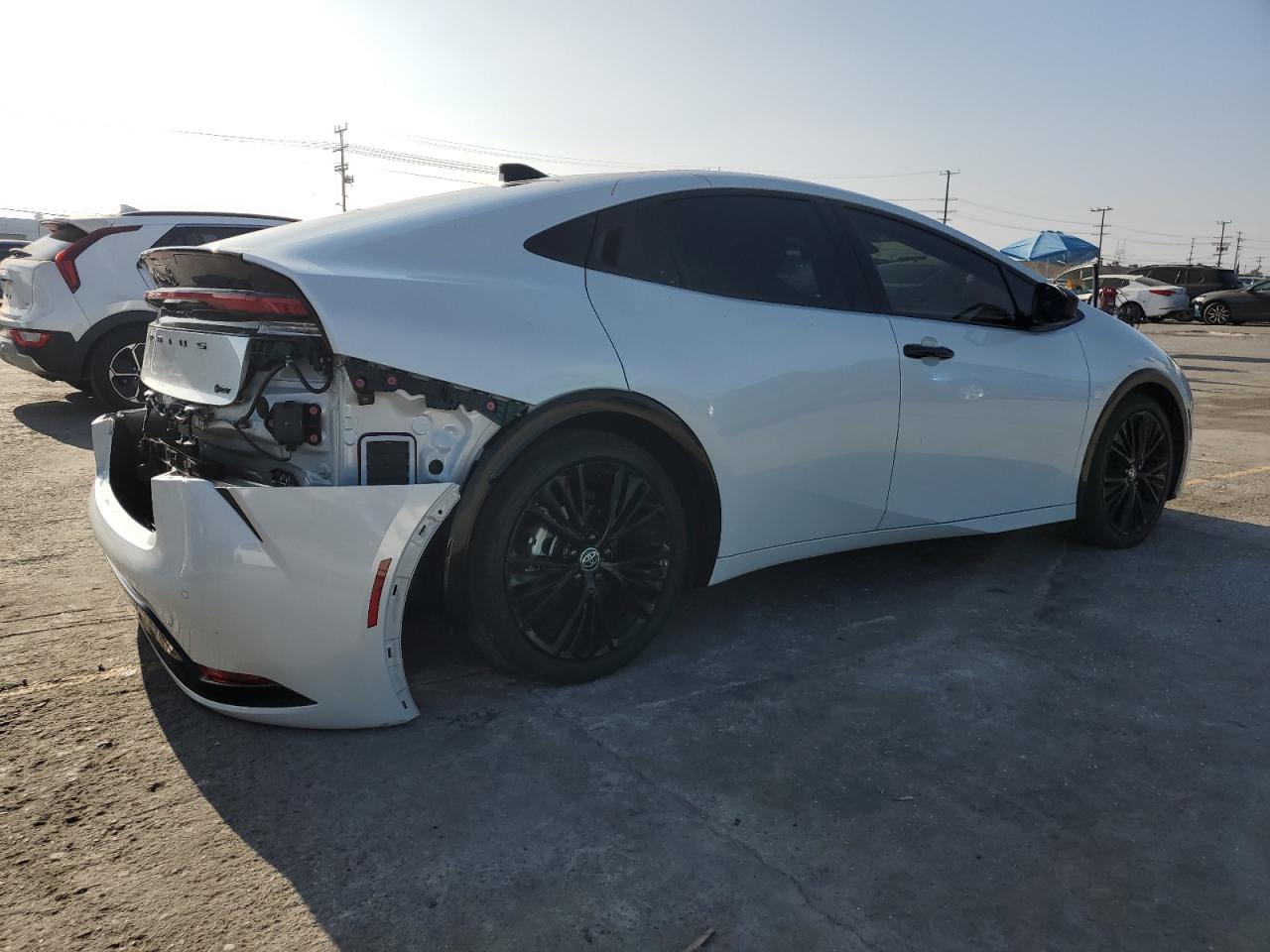 Toyota Prius Le Image 2