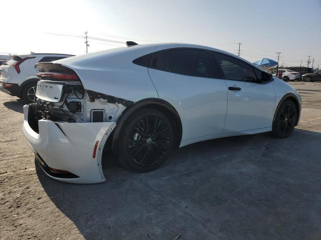 Toyota Prius Le Image 2