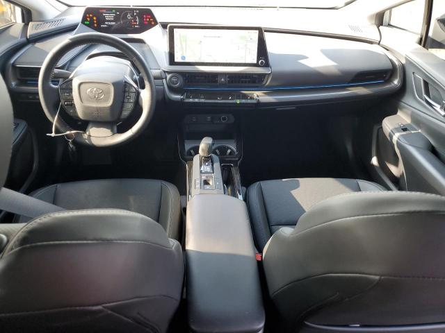 Toyota Prius Le Image 12