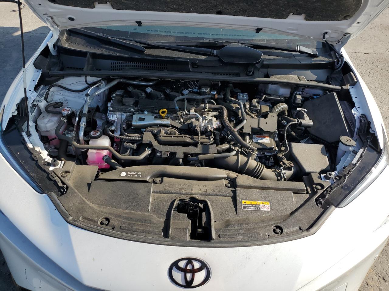 Toyota Prius Le Image 10