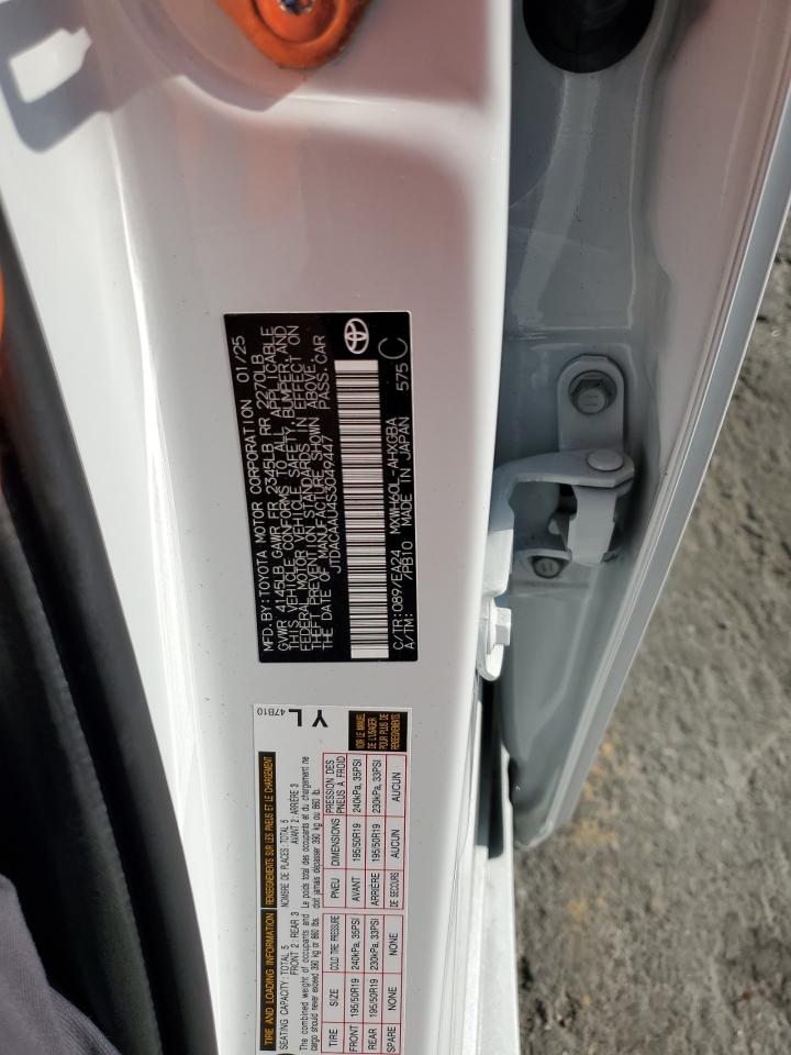 Toyota Prius Le Image 9