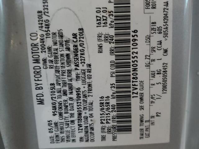 Ford Mustang Image 9