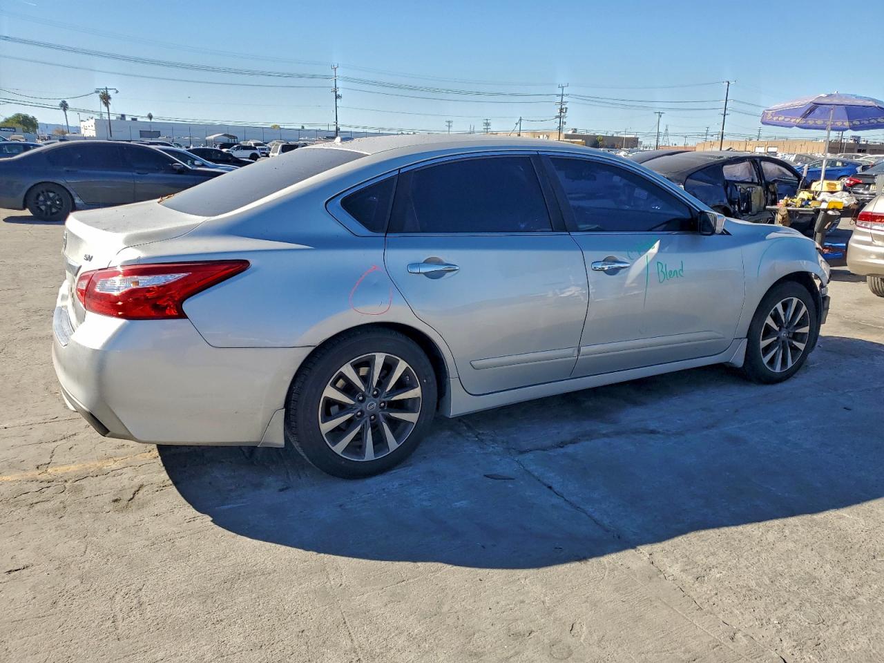 Nissan Altima 2.5 Image 11