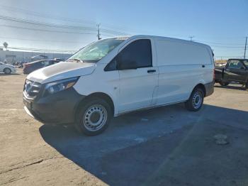  Salvage Mercedes-Benz Metris
