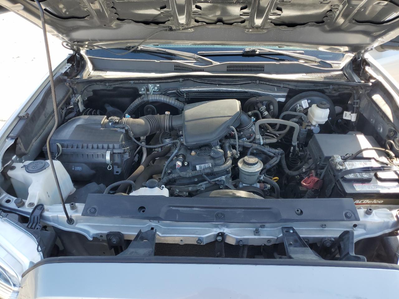 Toyota Tacoma Access Cab Image 9