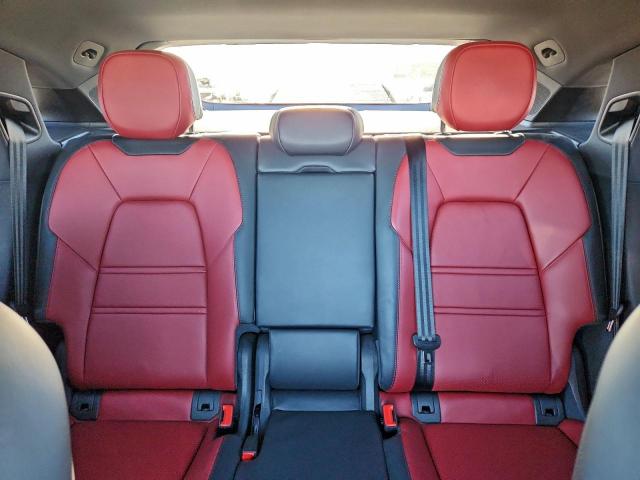 Porsche Cayenne Coupe Image 6