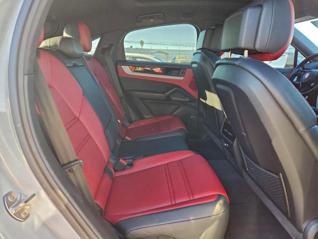 Porsche Cayenne Coupe Image 8