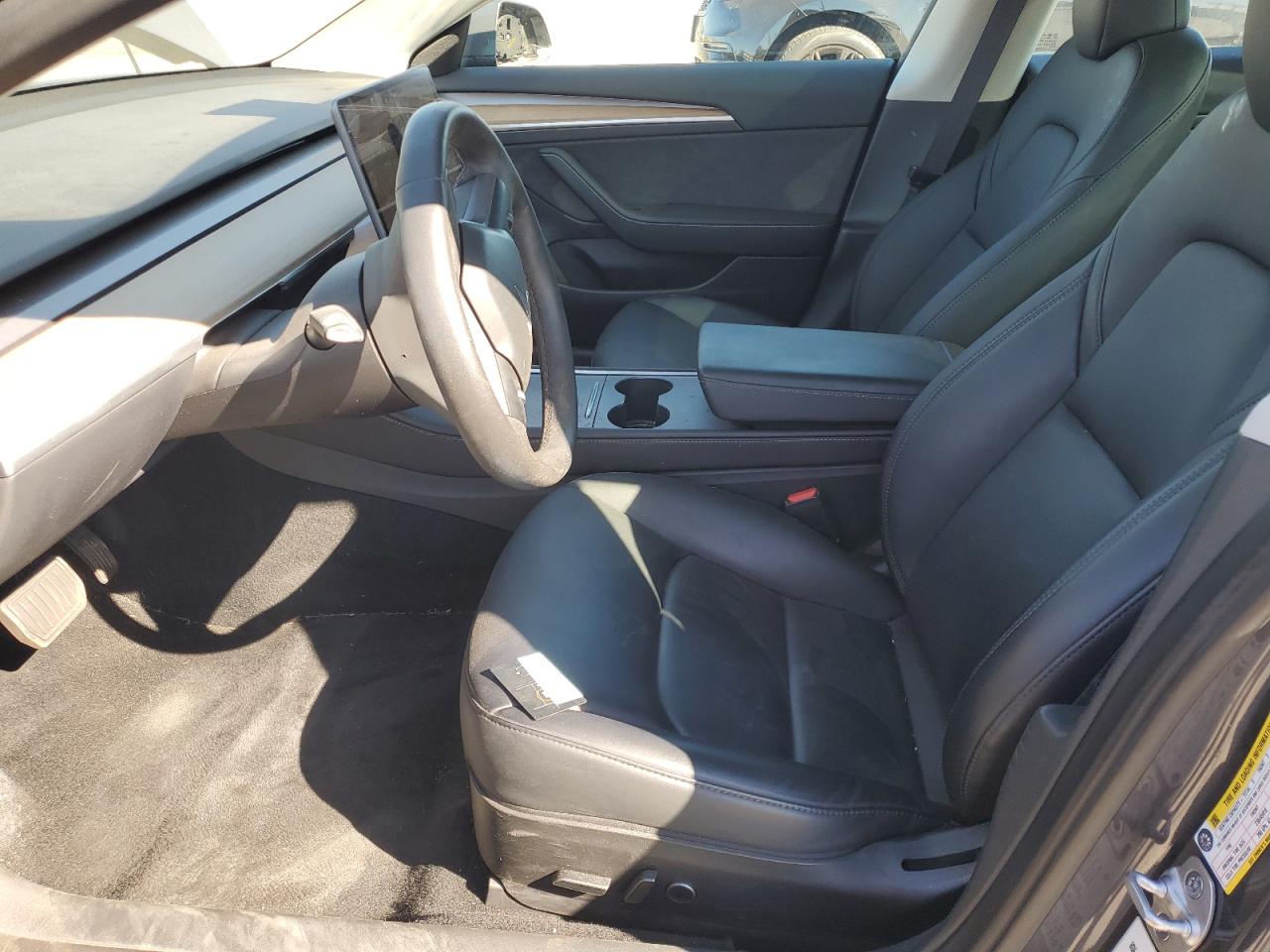 Tesla Model 3 Image 6