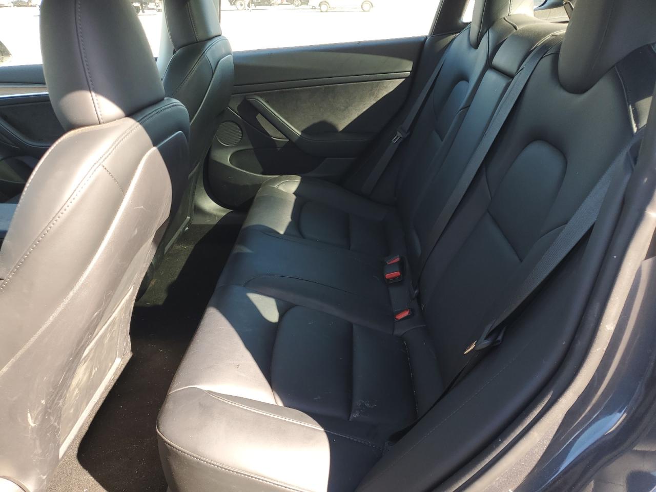 Tesla Model 3 Image 5