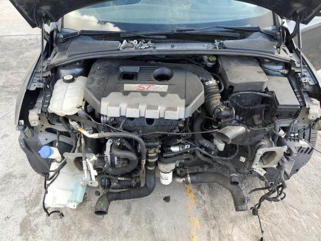 Ford Focus St Image 9