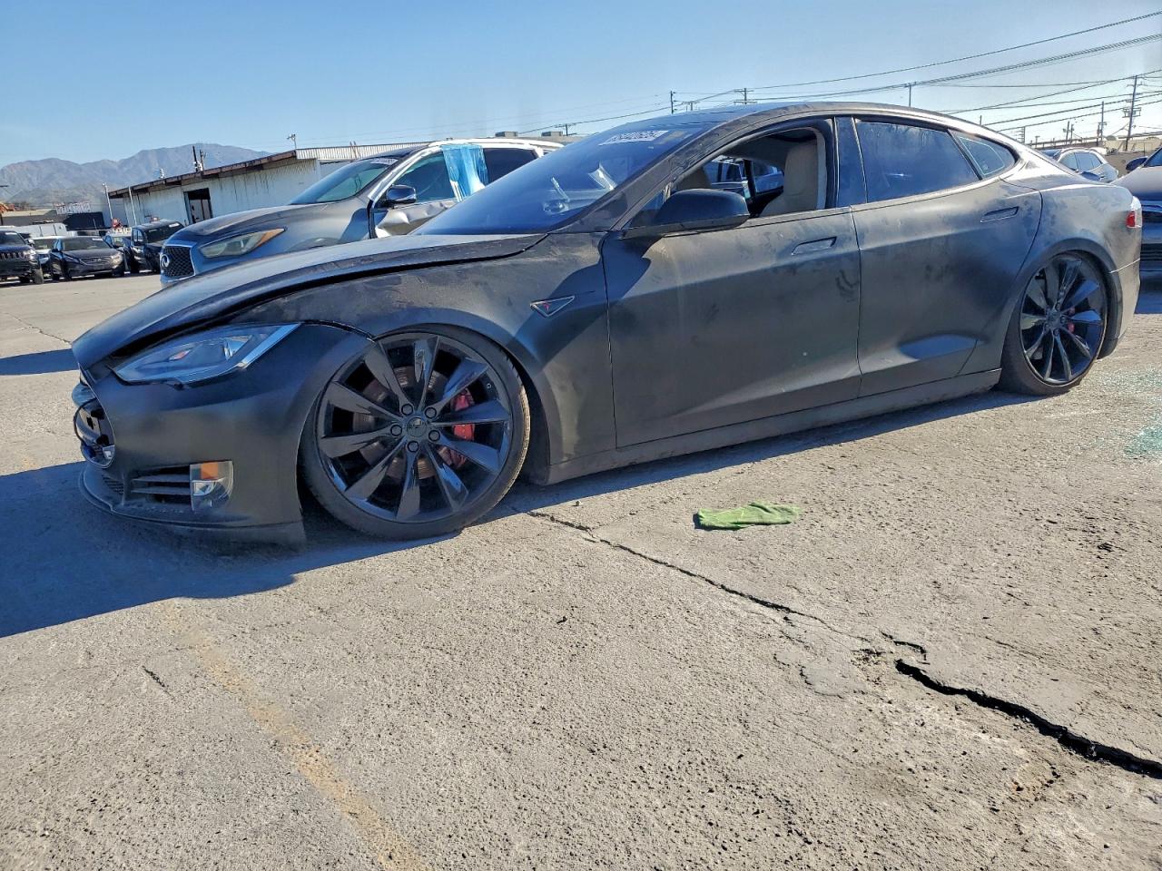 Tesla Model S Image 1
