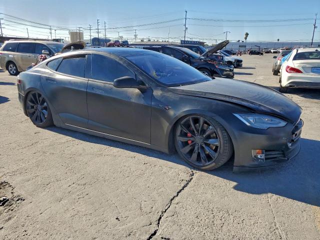 Tesla Model S Image 11