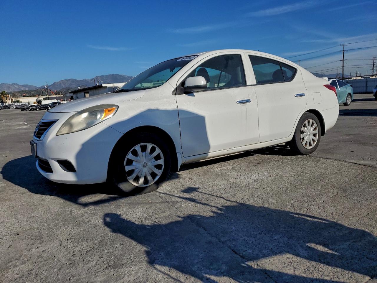 Nissan Versa S Image 1