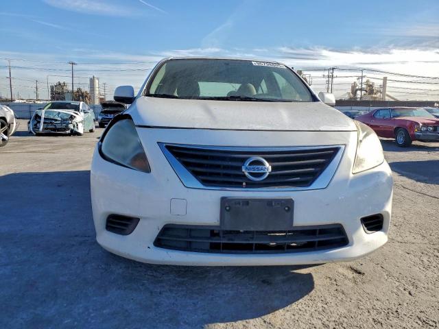 Nissan Versa S Image 3