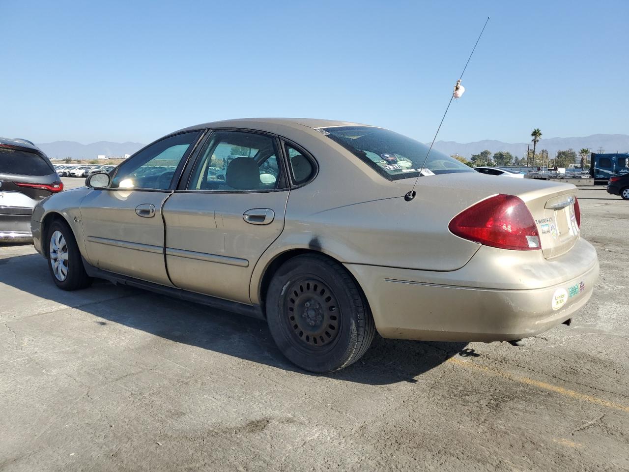 Ford Taurus Lx Image 3