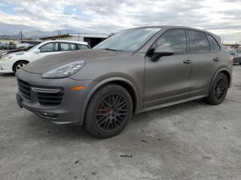  Salvage Porsche Cayenne
