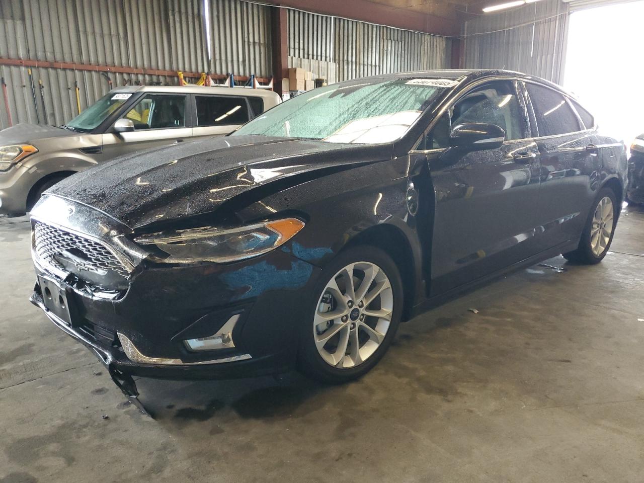 Ford Fusion Titanium Image 1
