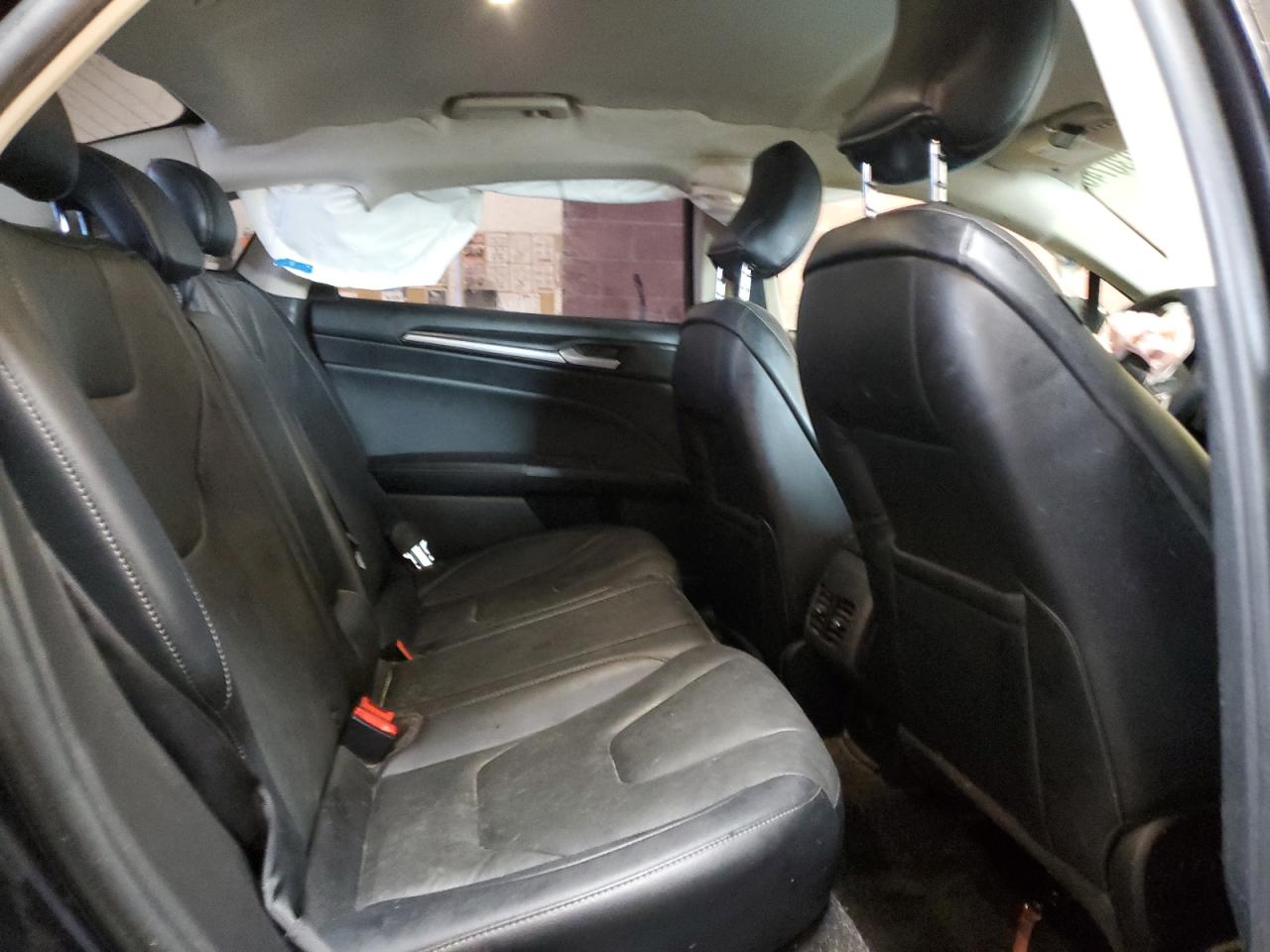 Ford Fusion Titanium Image 6