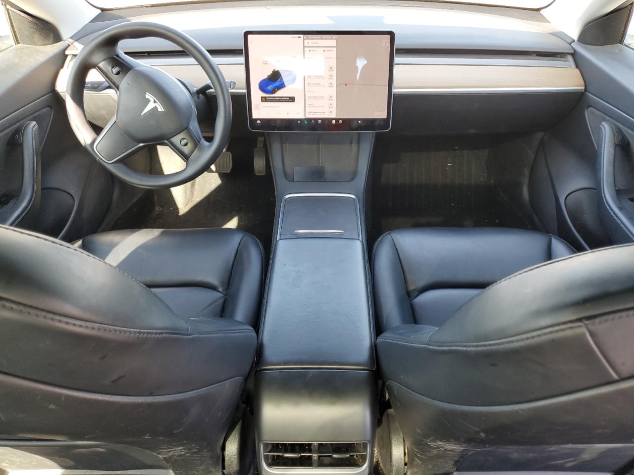 Tesla Model 3 Image 8