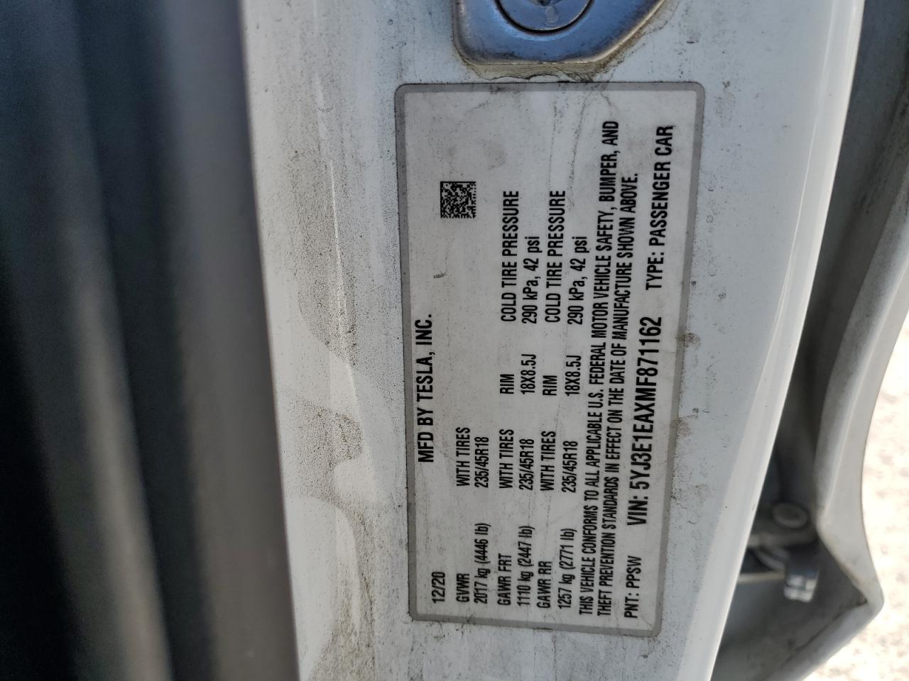 Tesla Model 3 Image 7